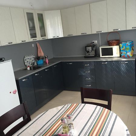 Guest House Agush Kribul Ngoại thất bức ảnh