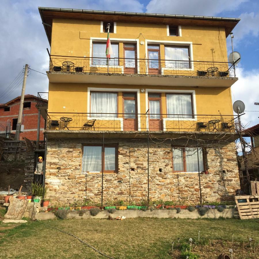 Guest House Agush Kribul Ngoại thất bức ảnh