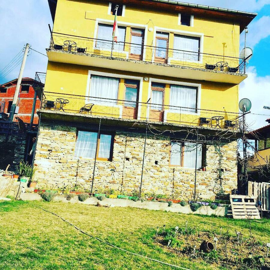 Guest House Agush Kribul Ngoại thất bức ảnh