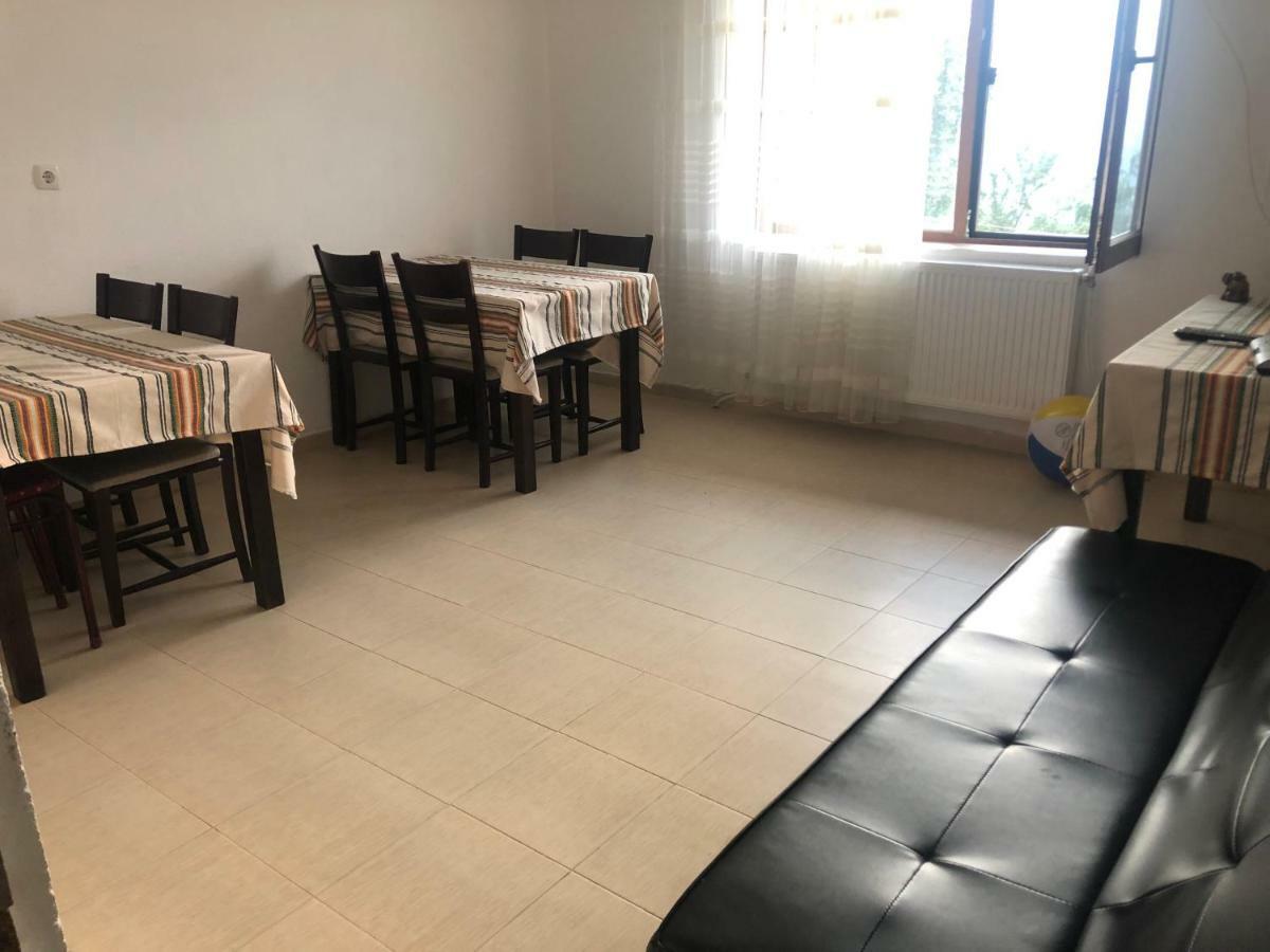 Guest House Agush Kribul Ngoại thất bức ảnh