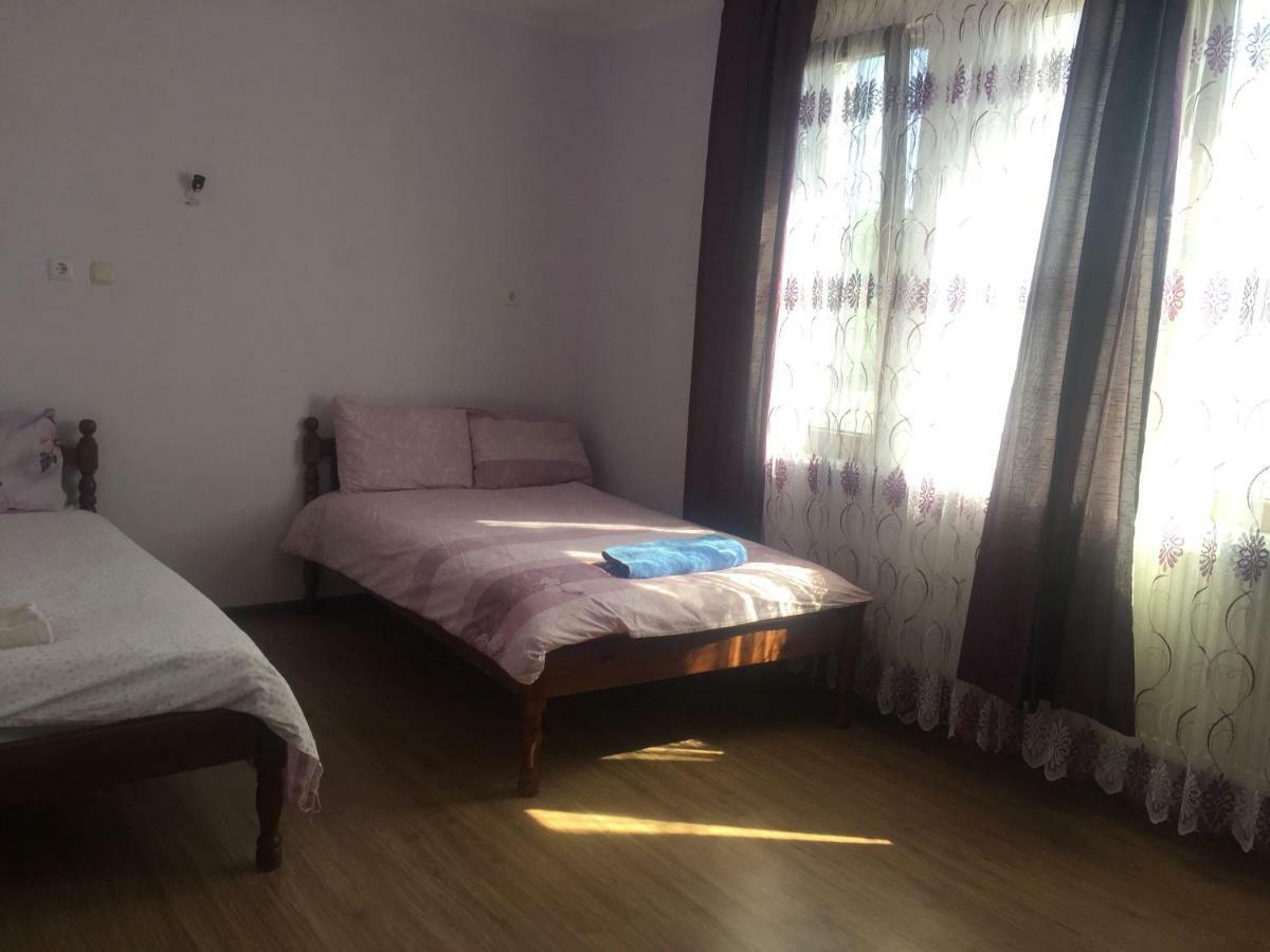 Guest House Agush Kribul Ngoại thất bức ảnh